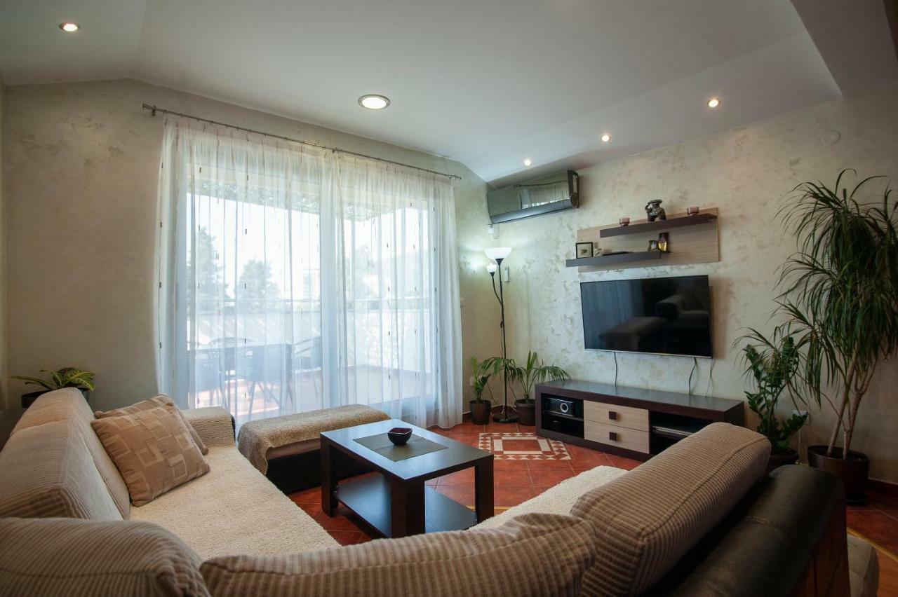 בודווה Dobrljanin Lux Apartment מראה חיצוני תמונה